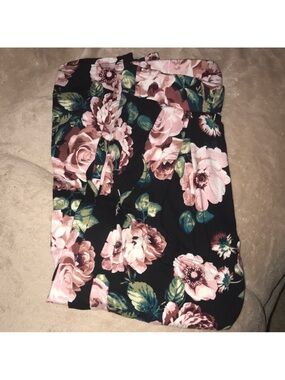 Piphany small Black Floral leggings with Pink Rose Print and pockets